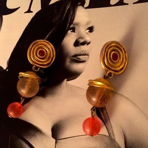 BOGO💞 Funky gold swirl earrings